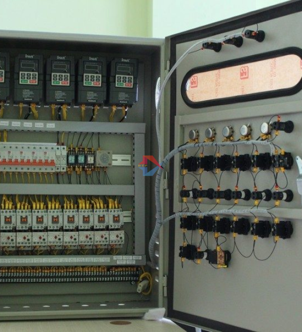 Tủ điện điều khiển dây chuyền sản xuất